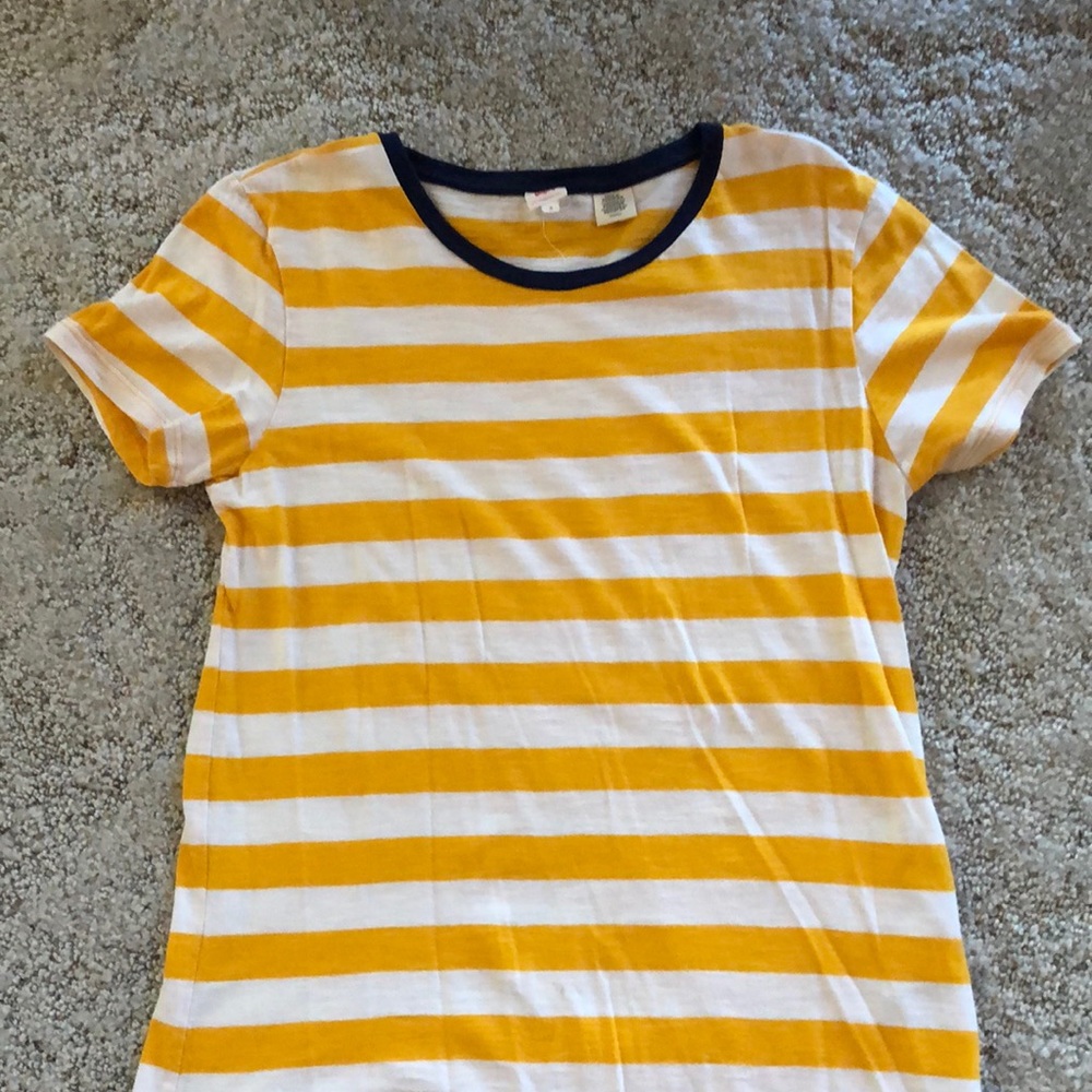 Levi tee
